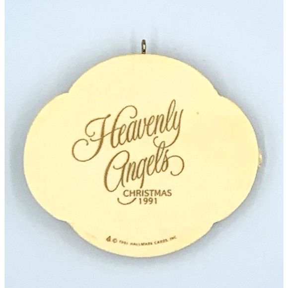 #1 & #2 Heavenly Angels Collector's Series Hallmark Keepsake Ornaments 1991 1992 - Picture 3 of 11